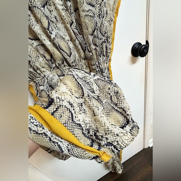 Harper Wren Snake Reptile Pant Jumpsuit Size  Small - Picture 3 of 7